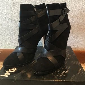 Sam Edelman Vanna Black Suede, Leather Bootie (11)